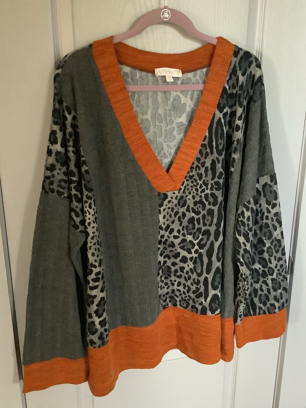 Weekend by Suzanne Betro Gray Sweater with Orange & Leopard Trim Women's Size 4X